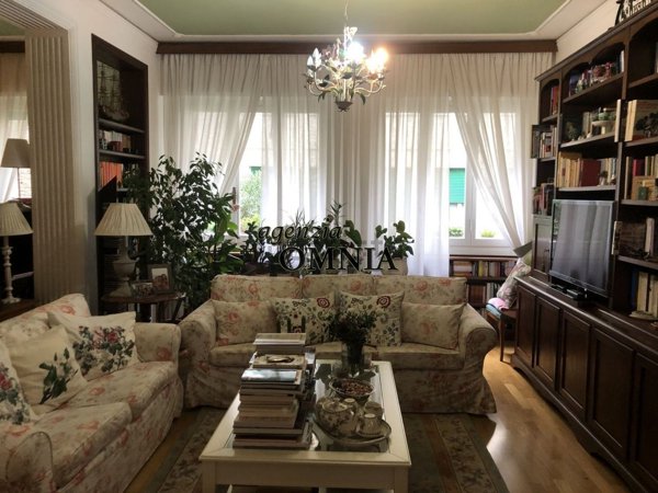 appartamento in vendita a Firenze in zona Campo di Marte
