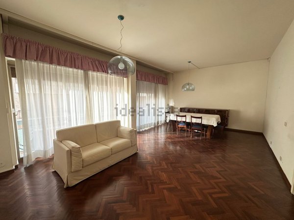 appartamento in vendita a Firenze in zona Campo di Marte