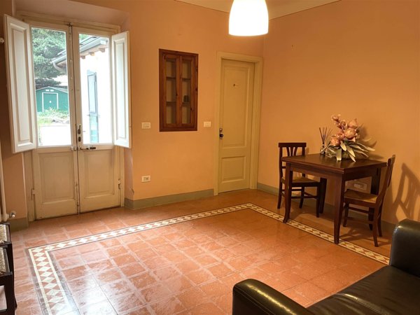 casa indipendente in vendita a Firenze in zona Isolotto