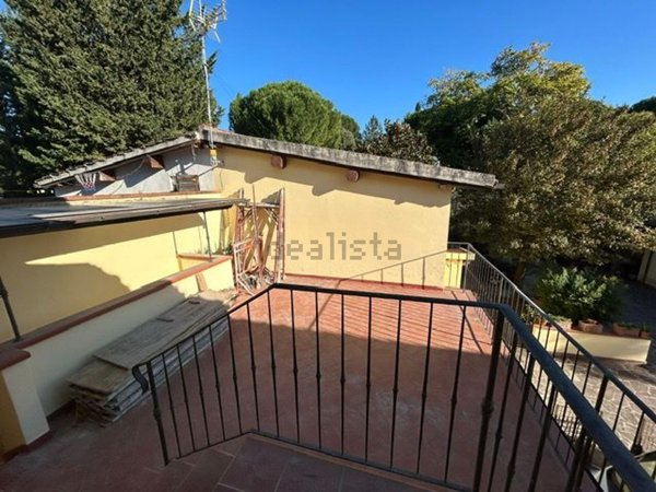 casa indipendente in vendita a Firenze in zona Isolotto