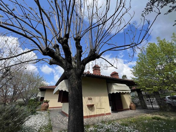 casa indipendente in vendita a Firenze