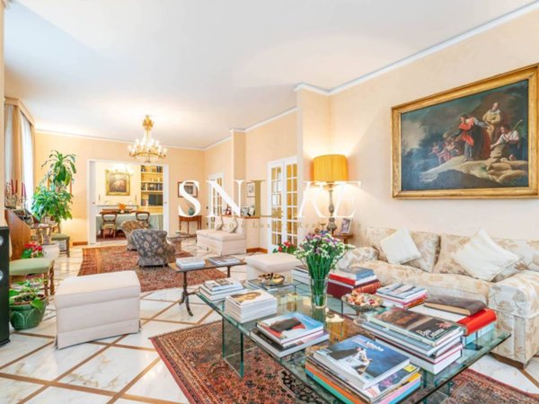 appartamento in vendita a Firenze in zona Campo di Marte