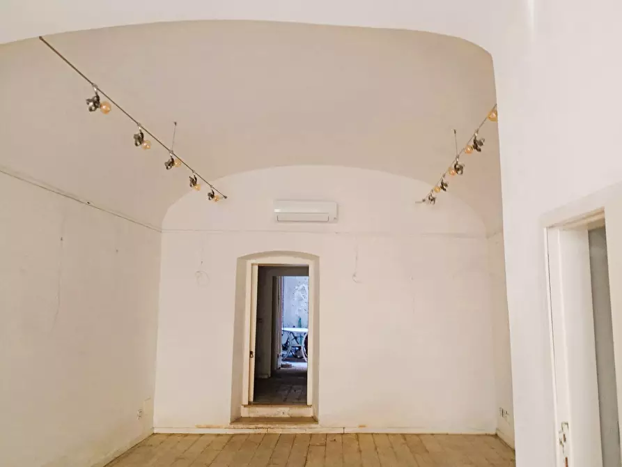 locale commerciale in vendita a Firenze in zona Centro Storico