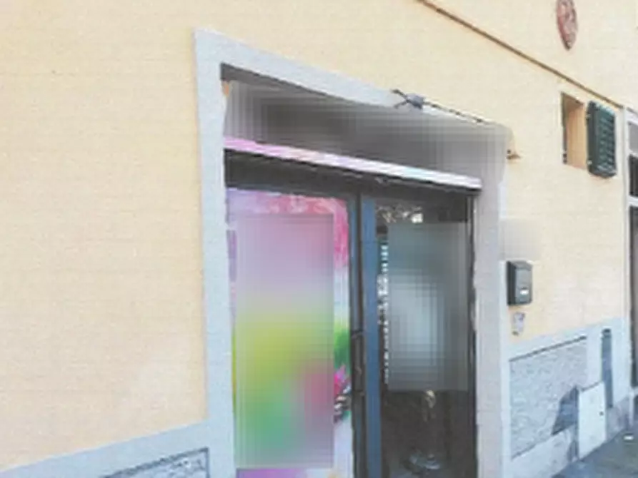 negozio in vendita a Firenze in zona Novoli