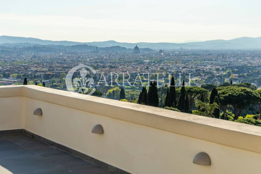 appartamento in vendita a Firenze in zona Settignano