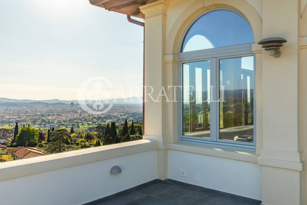 appartamento in vendita a Firenze in zona Settignano