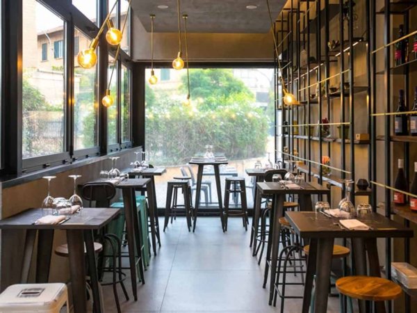 negozio in vendita a Firenze in zona Campo di Marte