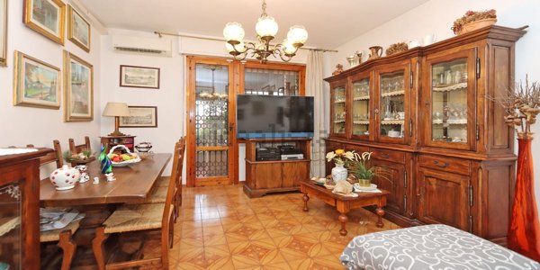 appartamento in vendita a Firenze in zona Isolotto