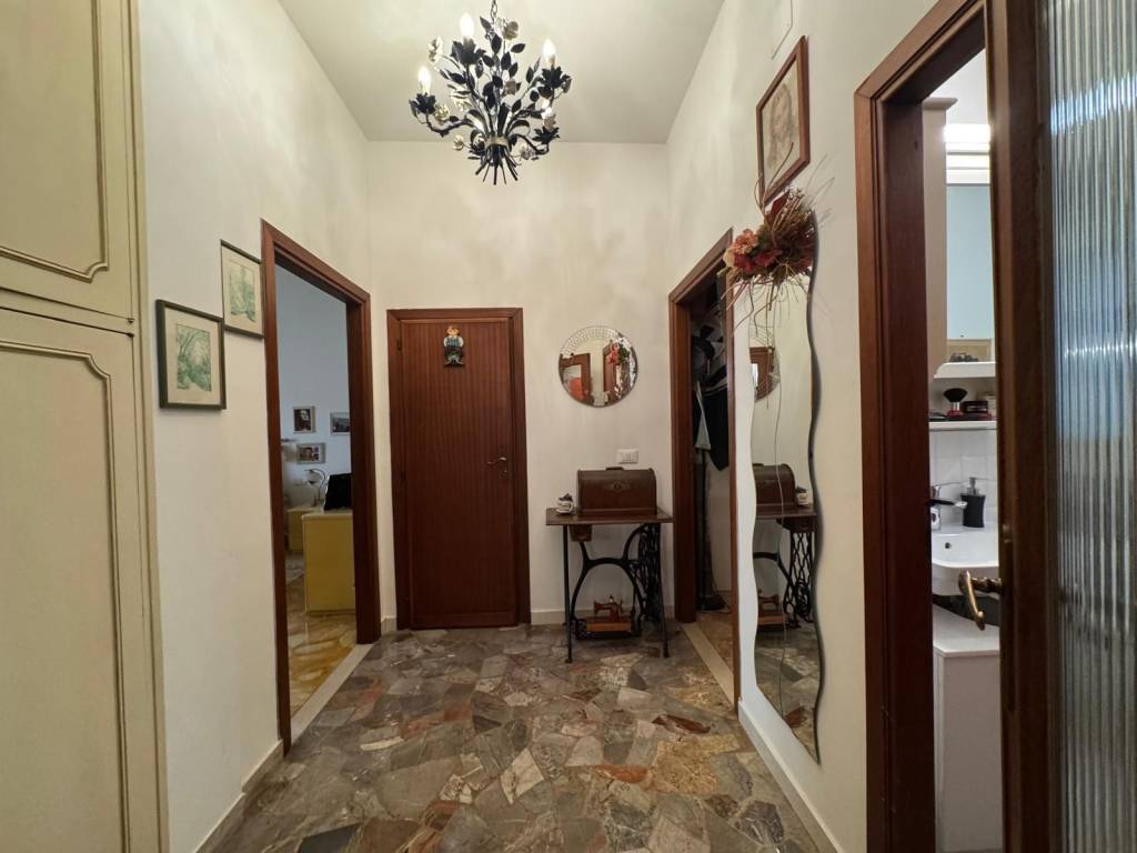 appartamento in vendita a Firenze in zona Serpiolle