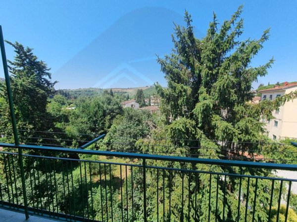 appartamento in vendita a Firenze in zona Bellosguardo