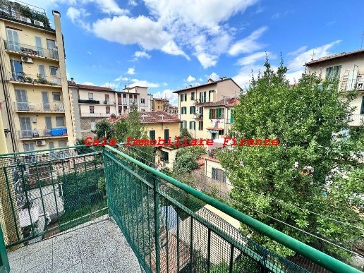 appartamento in vendita a Firenze in zona Campo di Marte