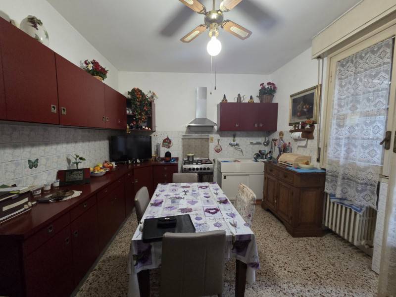 appartamento in vendita a Firenze in zona Isolotto