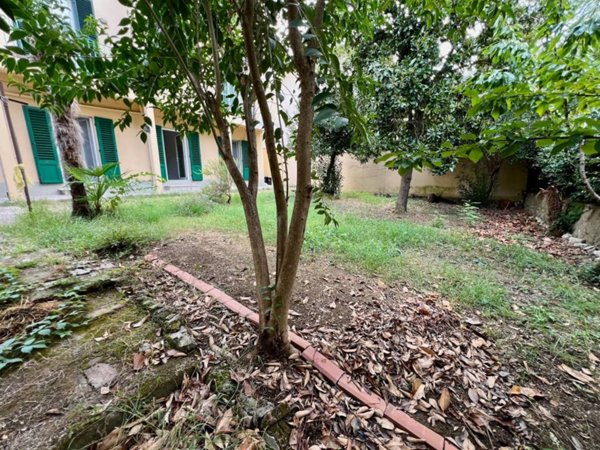 appartamento in vendita a Firenze in zona Le Cure