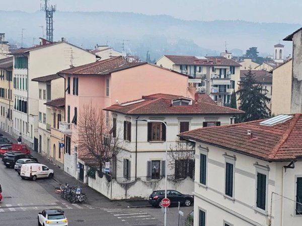 appartamento in vendita a Firenze in zona Coverciano