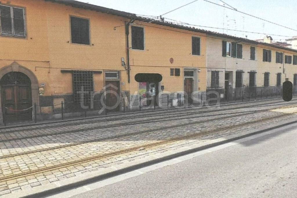 negozio in vendita a Firenze in zona Novoli