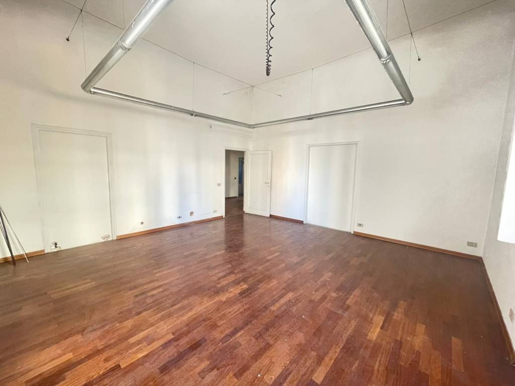 appartamento in vendita a Firenze in zona Campo di Marte