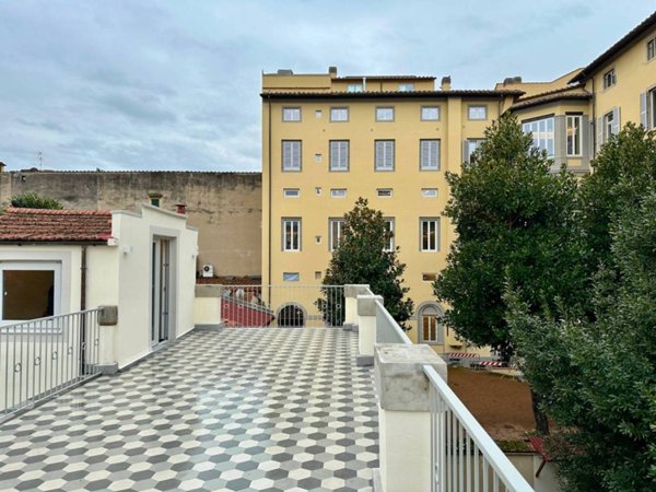 casa indipendente in vendita a Firenze