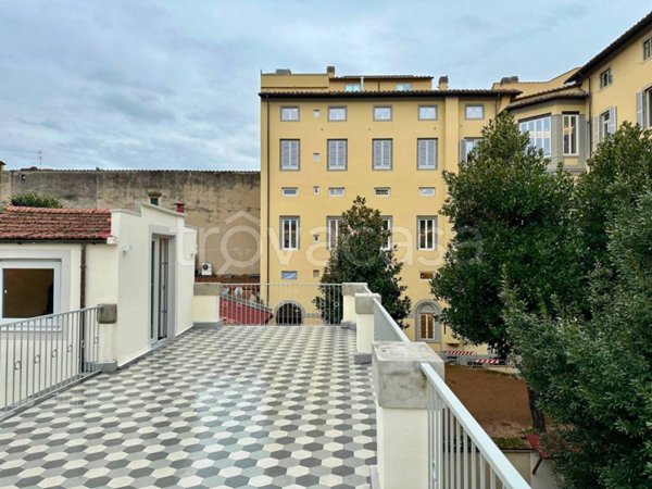 casa indipendente in vendita a Firenze