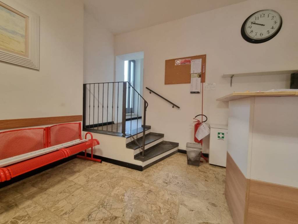 ufficio in vendita a Firenze in zona Pian dei Giullari