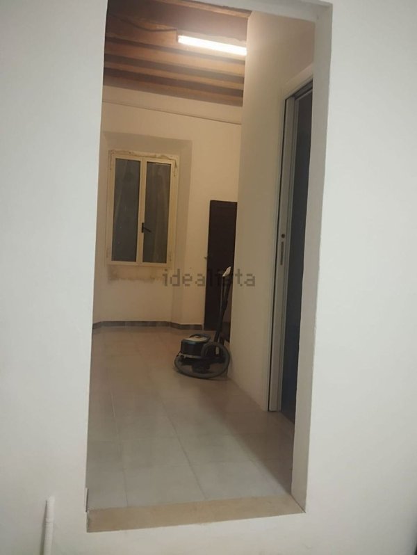 negozio in vendita a Firenze in zona Statuto