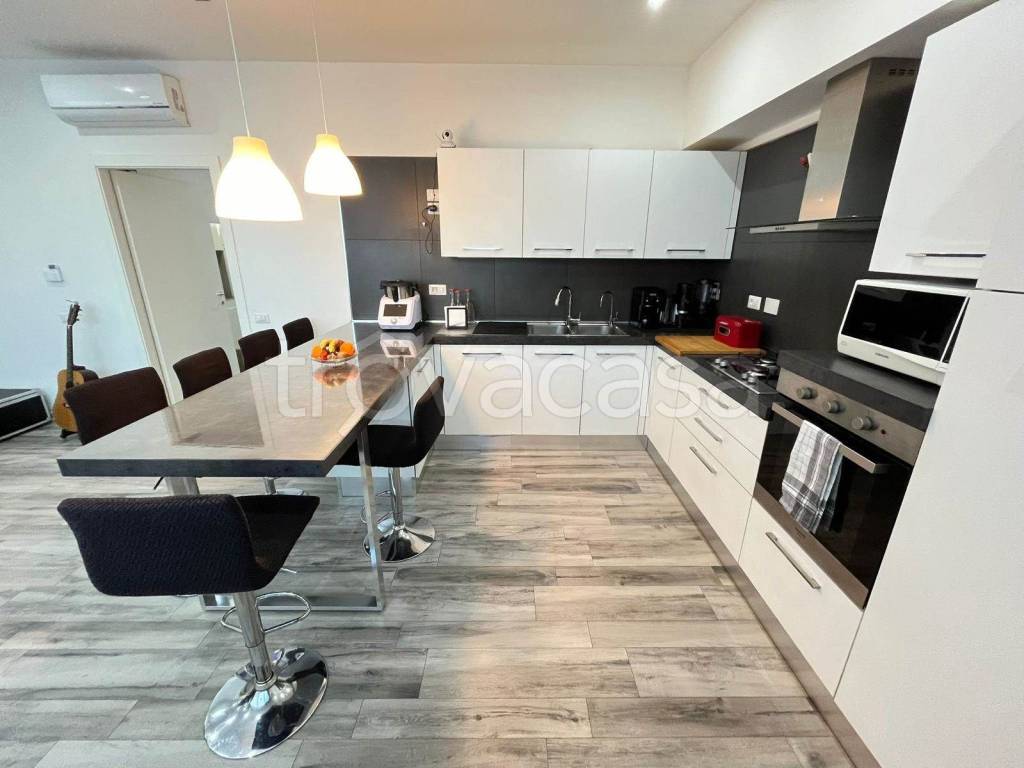 appartamento in vendita a Firenze in zona Brozzi