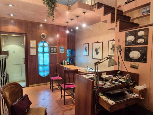 ufficio in vendita a Firenze in zona Campo di Marte