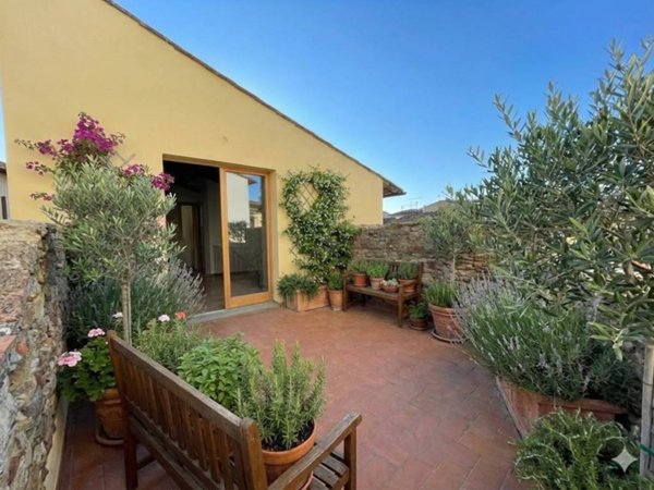 casa indipendente in vendita a Firenze