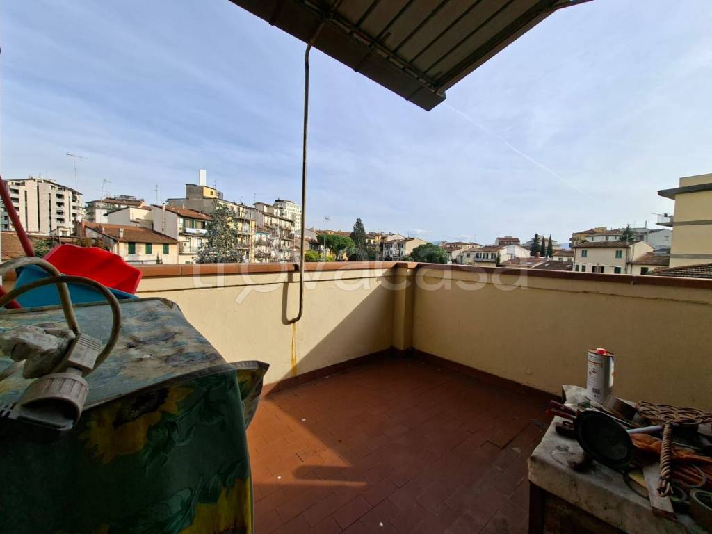 appartamento in vendita a Firenze in zona Statuto