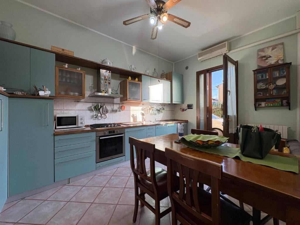 casa indipendente in vendita a Firenze in zona Brozzi