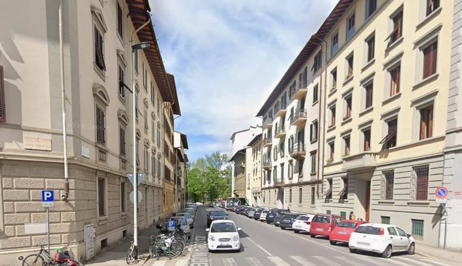 locale di sgombero in vendita a Firenze in zona Statuto