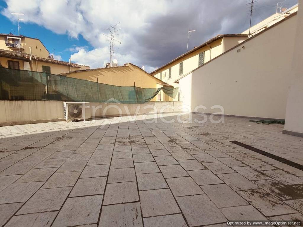 appartamento in vendita a Firenze in zona Statuto