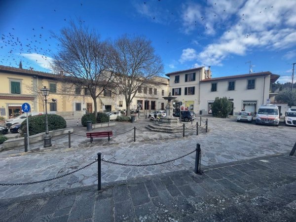 appartamento in vendita a Firenze in zona Settignano