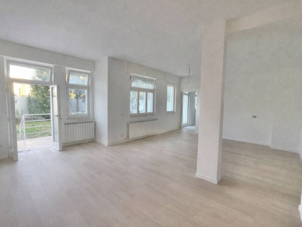 casa indipendente in vendita a Firenze