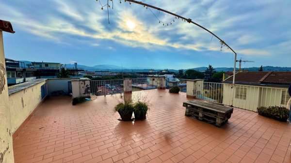 appartamento in vendita a Firenze in zona Campo di Marte