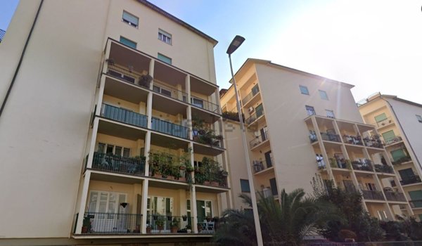 appartamento in vendita a Firenze in zona Campo di Marte