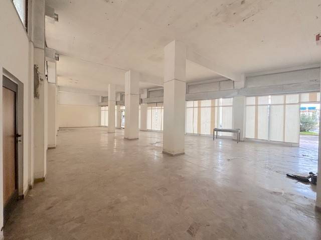 negozio in vendita a Firenze in zona Firenze Nova