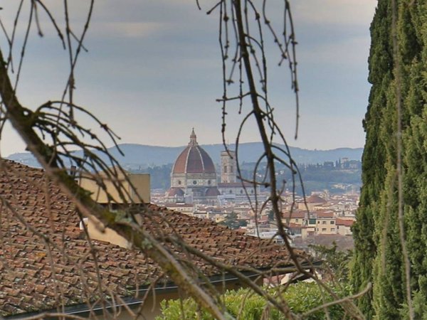 casa indipendente in vendita a Firenze in zona Campo di Marte