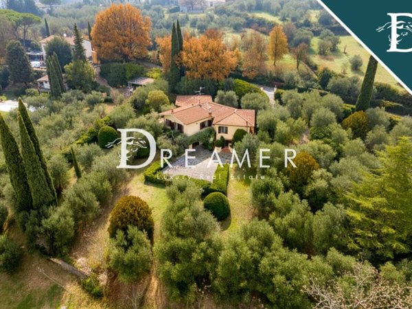 casa indipendente in vendita a Firenze in zona Bellosguardo