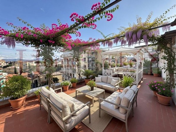 appartamento in vendita a Firenze in zona Centro Storico