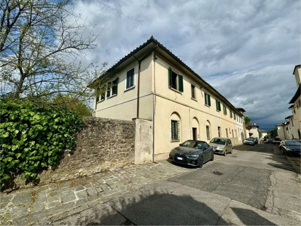 casa indipendente in vendita a Firenze in zona Bellosguardo