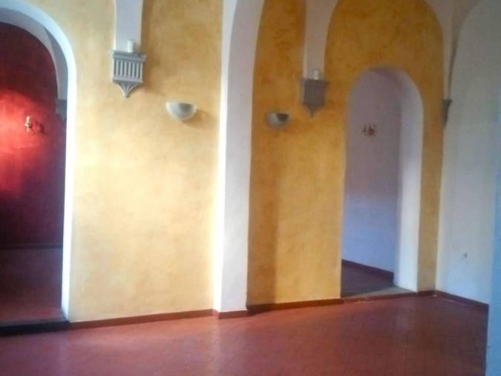 negozio in vendita a Firenze in zona Centro Santa Croce