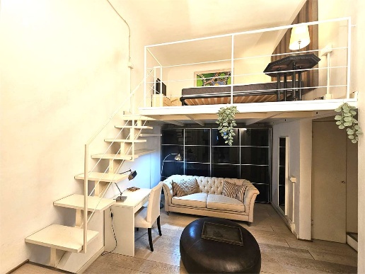 appartamento in vendita a Firenze in zona Campo di Marte