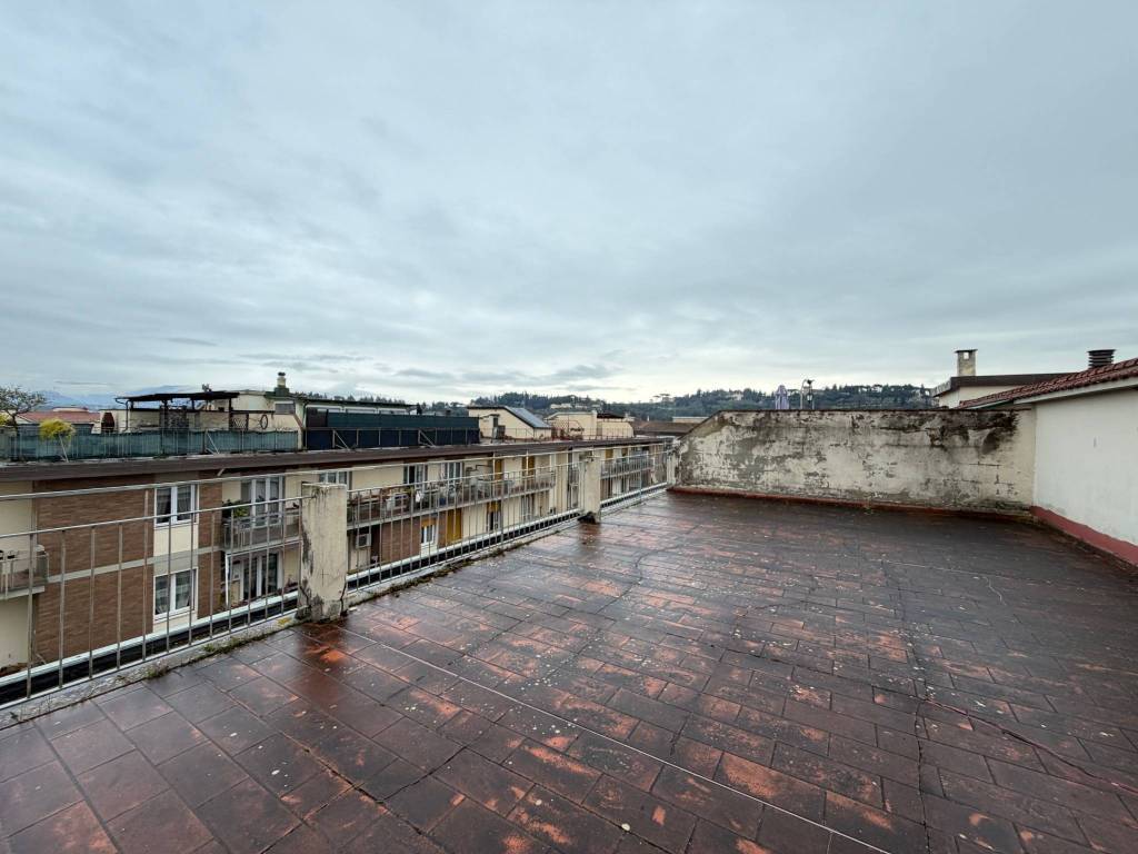 appartamento in vendita a Firenze in zona Soffiano