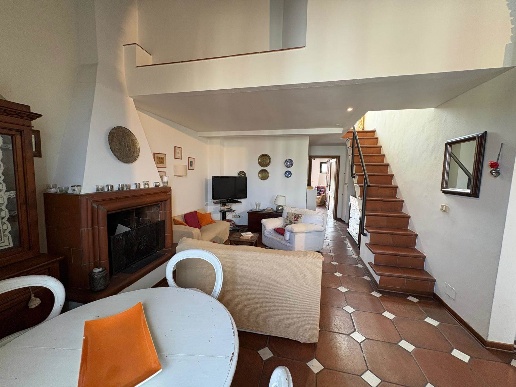 appartamento in vendita a Firenze in zona Campo di Marte