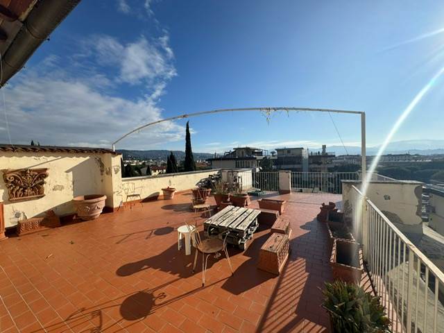 appartamento in vendita a Firenze in zona Le Cure