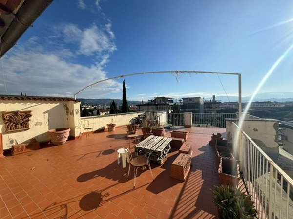 appartamento in vendita a Firenze in zona Le Cure
