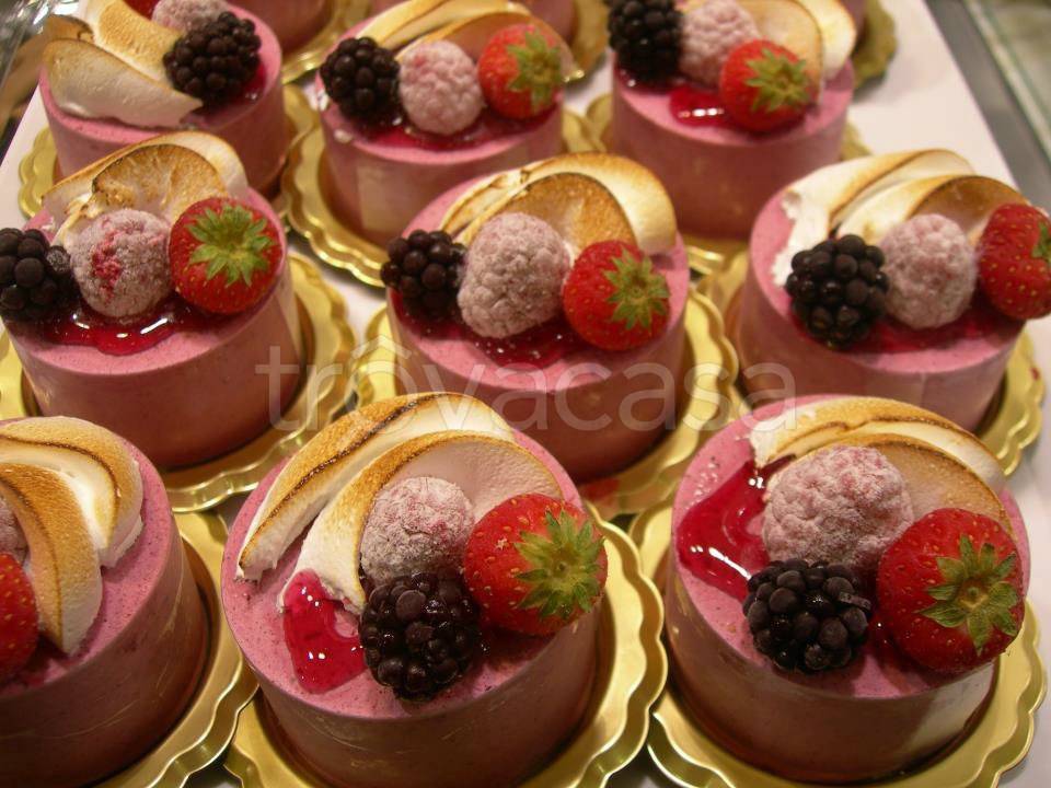 negozio in vendita a Firenze in zona Careggi