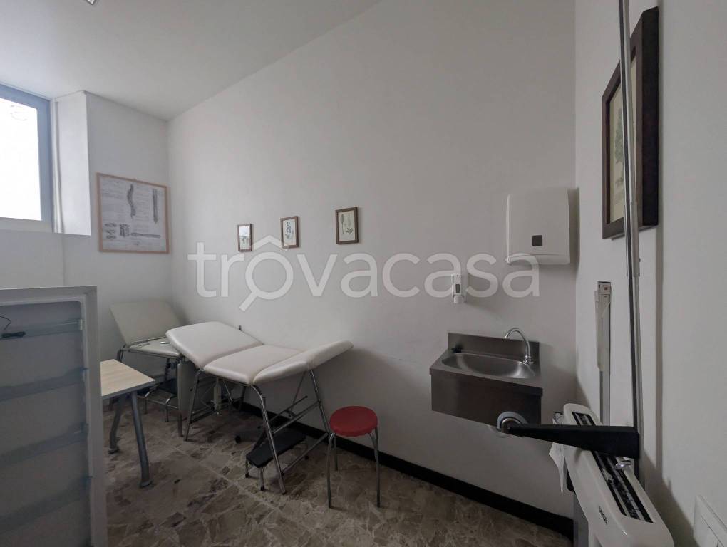 ufficio in vendita a Firenze in zona Galluzzo