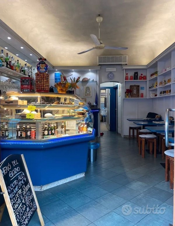 negozio in vendita a Firenze in zona Campo di Marte