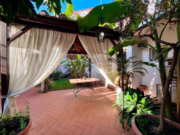 appartamento in vendita a Firenze in zona Careggi